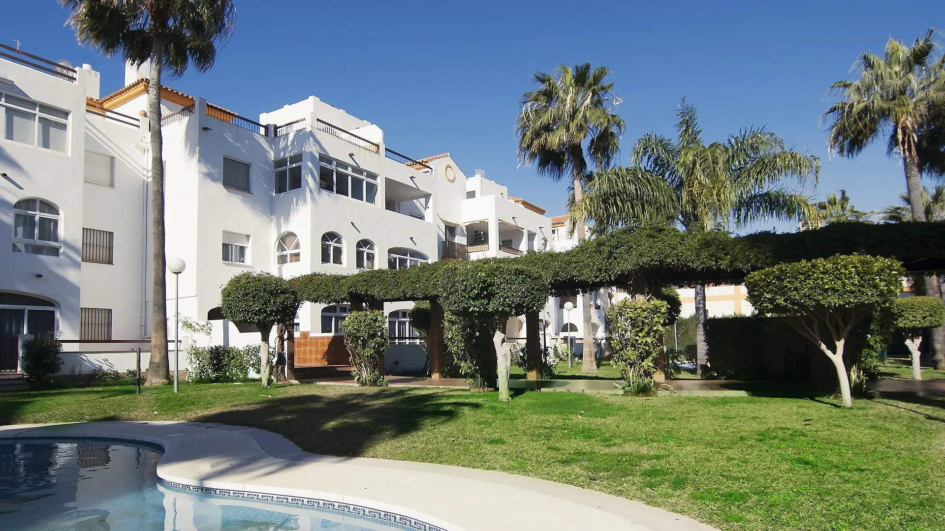 Los Nadales Benalmadena Apartment