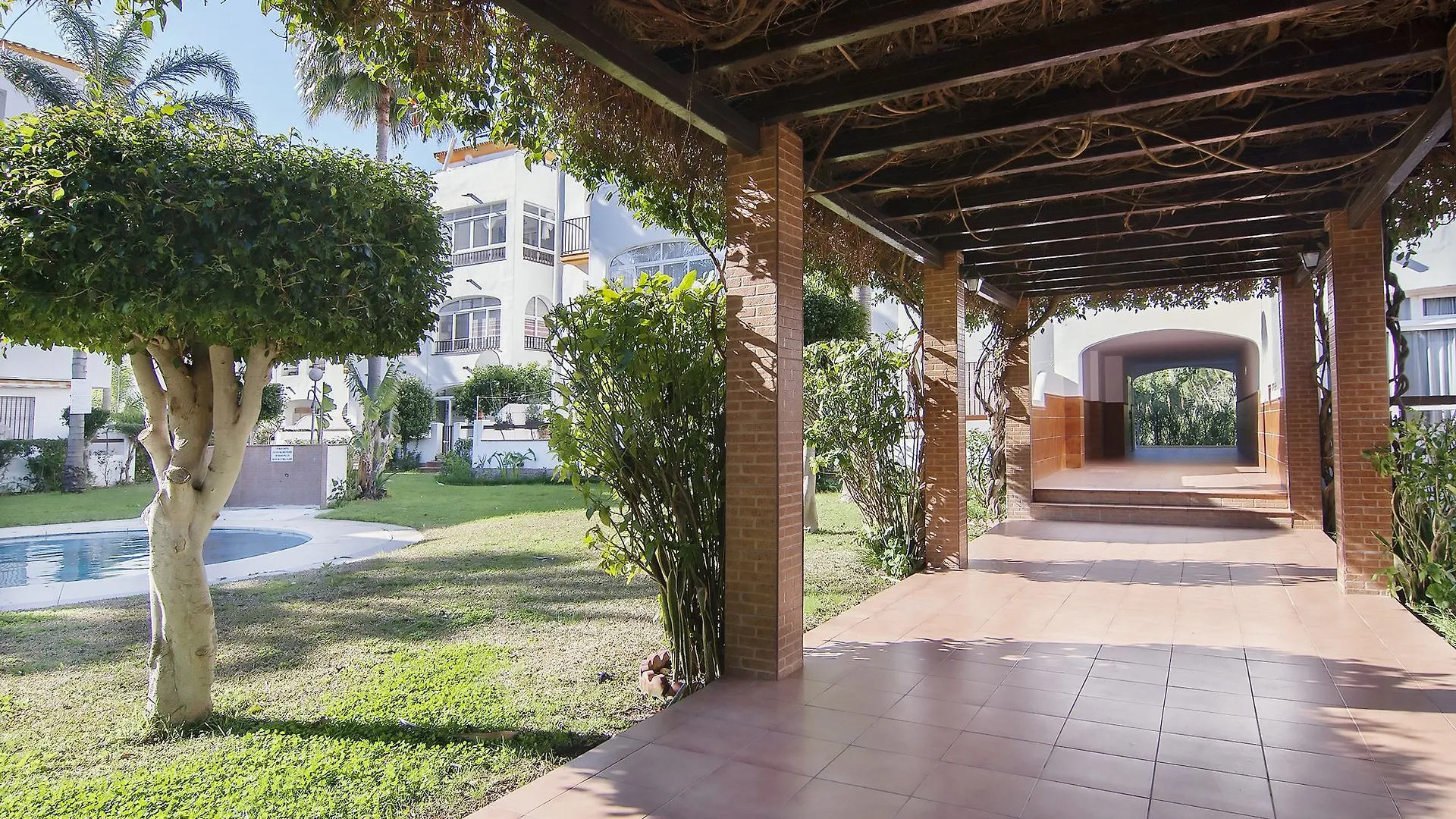 Los Nadales Benalmadena Apartment